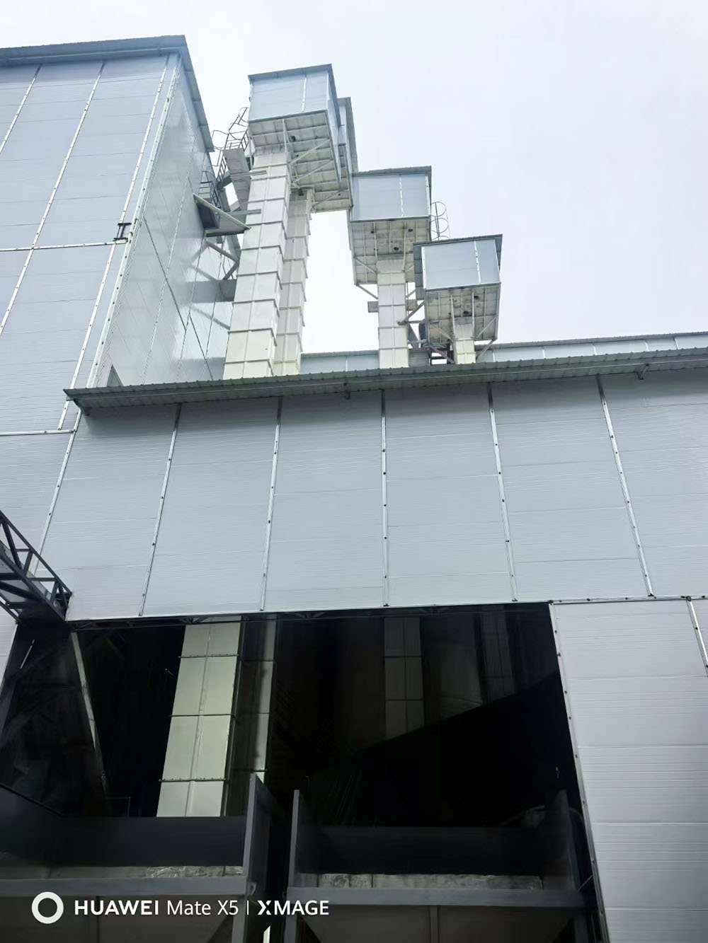 板链式斗式提升机链条跑偏诱因及排查处置